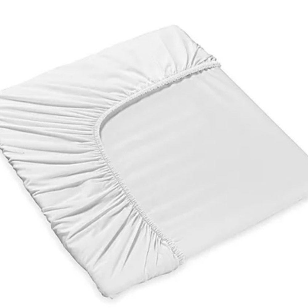 Ralph Lauren 100% Cotton Ivory Percale Twin Fitted Sheet. 
15” deep